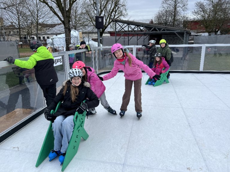 Grossansicht in neuem Fenster: GS Eislauf 24-5 Grossansicht in neuem Fenster: GS Eislauf 24-5