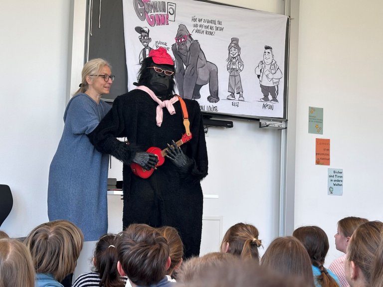 Grossansicht in neuem Fenster: Autorenlesung2