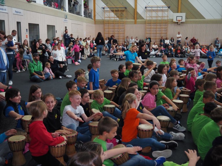 Grossansicht in neuem Fenster: Trommelfest